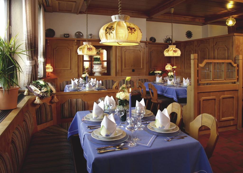 Landidyll Hotel Zum Alten Schloss كيرشنسيتنباخ المظهر الخارجي الصورة